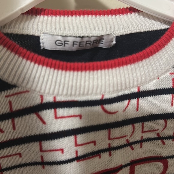 Gian Franco Ferre sweater in great condition. 5/6 year old - Picture 2 of 5